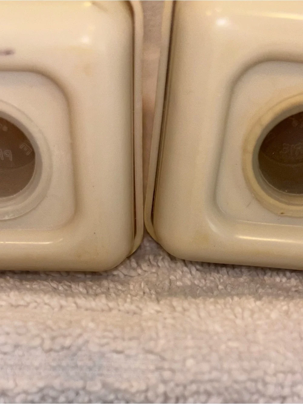 Vintage Rubbermaid Salt & Pepper Shakers Retro 1970s